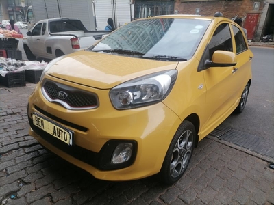 2015 Kia Picanto 1.2 LS, Yellow with 79000km available now!