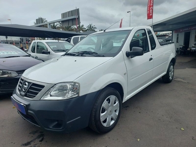2015 Nissan NP200 1.6i WITH AIRCON ONE OWNER FSH WITH NISSAN