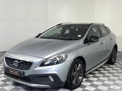 2016 Volvo V40 Cross Country D4 Momentum Geartronic