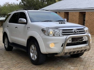 Toyota Fortuner 2010, Manual, 3 litres - Bloemfontein