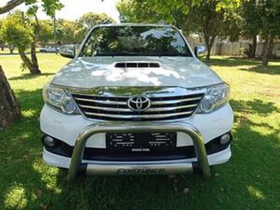 Toyota Fortuner 2013, Manual, 3 litres - Durban