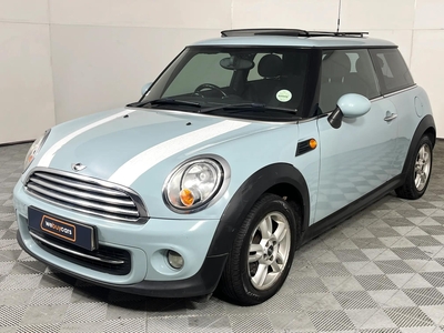 2013 MINI Cooper Mark III (90 kW)