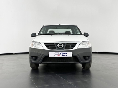 2022 Nissan NP200 1.6 A-C Safety Pack