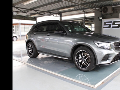 2017 MERCEDES-BENZ GLC AMG 43 4MATIC VERY CLEAN VEHICLE MUST SEE