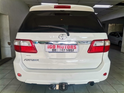 2010 TOYOTA FORTUNER 3.0D4D 120000km Manual Mechanically perfect