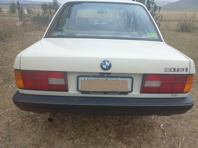 1989 BMW 3 Series Sedan