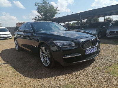 2015 BMW 750i M Sport Sport Steptronic, Black with 89000km available now!