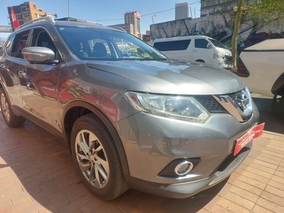 Nissan X-Trail 2.5 4x4 SE AT, Black with 135000km, for sale!