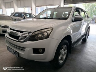 2014 Isuzu KB 300D-Teq double cab LX auto For Sale in Gauteng, Johannesburg