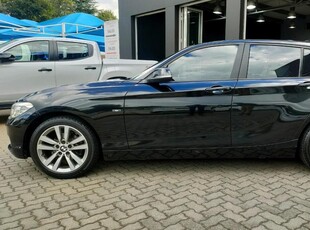 2015 BMW 1 Series 118i 5-Door Sport Line Auto For Sale