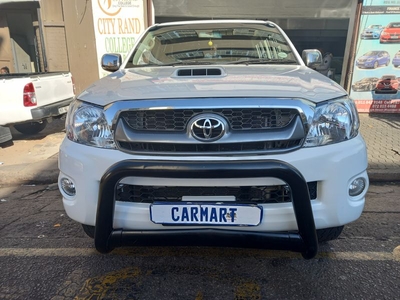 2009 Toyota Hilux 3.0 D-4D D/Cab 4x4 Raider, White with 120000km available now!