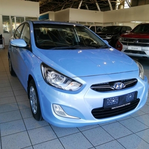 2013 Hyundai Accent Sedan 1.6 Fluid for sale