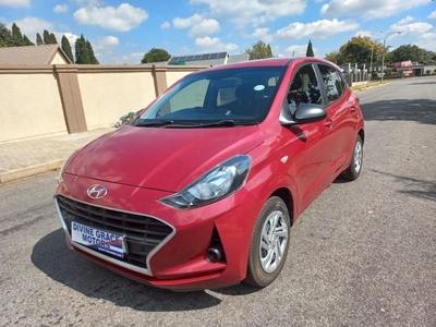 Hyundai Grand i10 1.2 Fluid, Red with 10000km, for sale!
