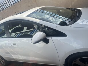 Kia rio 2014 model 150125km petrol white hatchback