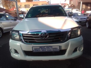 Pre-owned Toyota Hilux 2.5 Engine Capacity Extra Cab with Manuel Transmission