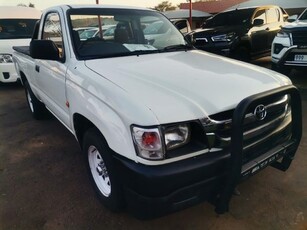 Used Toyota Hilux 2000 SWB PETROL for sale in Gauteng