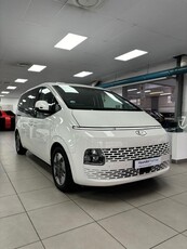 Used Hyundai Staria 2.2d Elite Auto for sale in Kwazulu Natal
