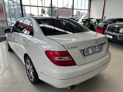 2012 Mercedes Benz C200 Automatic in a very good y