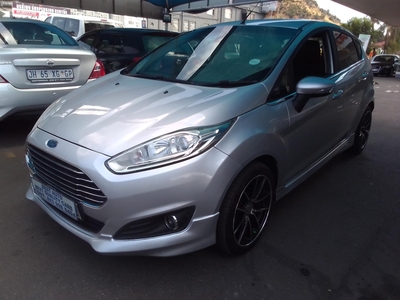 2015 Ford Fiesta 1.0 Engine Capacity Eco-boost with Automatic Transmission,