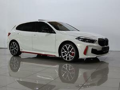 BMW 1 2021, Automatic, 1.5 litres - Kempton Park