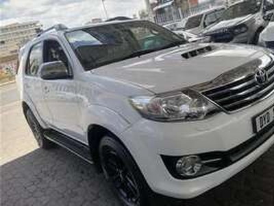 Toyota Fortuner 2013, Automatic, 3 litres - Johannesburg