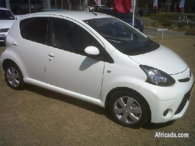 AYGO WILD FULL HOUSE WHITE