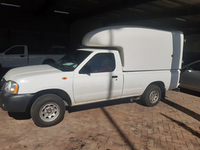 Nissan NP 300 2018, Manual, 2.2 litres - Cape Town