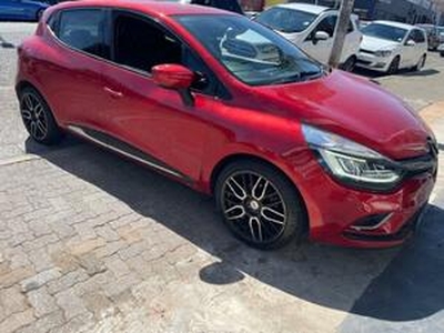 Renault Clio 2018, Manual, 0.9 litres - Cape Town