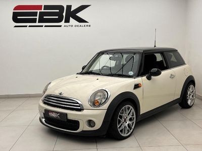 Used MINI Hatch Cooper Auto for sale in Gauteng