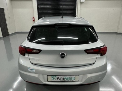 Used Opel Astra 1.0T Essentia 5