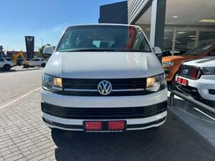 Volkswagen Caravelle 2019, Manual, 2 litres - Cape Town