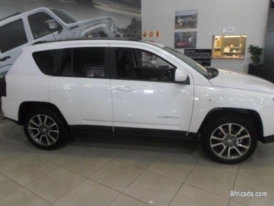 2014 JEEP COMPASS 2. 0L M5 Limited 2WD White