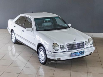 1998 Mercedes-Benz E-Class E320 V6 Elegance Auto For Sale in Gauteng, NIGEL