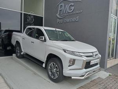 Mitsubishi Triton 2.4DI-D double cab 4x4 auto