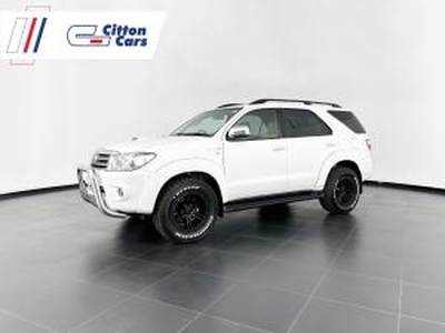 Toyota Fortuner 3.0D-4D Raised Body automatic