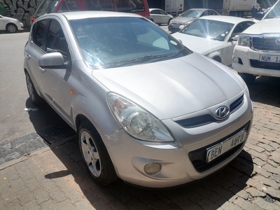 2012 Hyundai i20 1.6 GLS, Silver with 85000km available now!