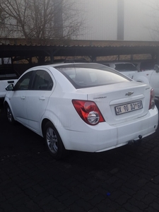 Automatic Chevrolet sonic 2013 model for sale.