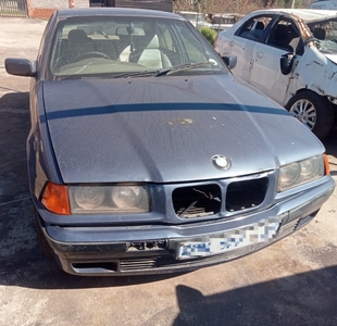 BMW E36 318is 1997 model. Papers and discs in order but key lost. Vehicle runnin