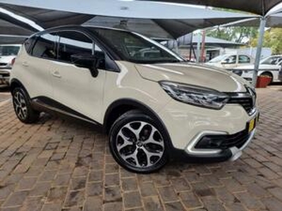 Renault Kaptur 2017, Manual, 1.6 litres - Port Elizabeth