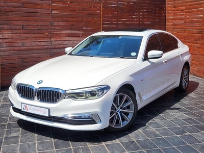 Used BMW 5 Series 520d Luxury Line Auto * IMMACULATE * for sale in Gauteng