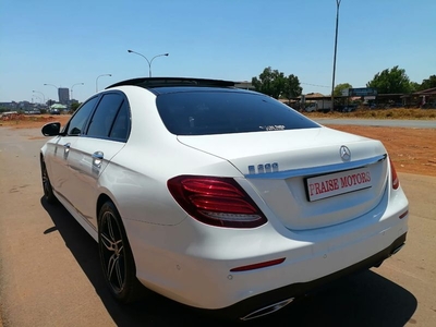White Mercedes-Benz E 200 Avantgarde 7G-Tronic with 86400km available now!