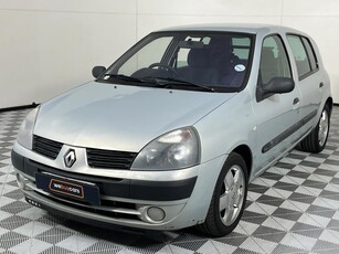 2004 Renault Clio II 1.4 Expression Auto