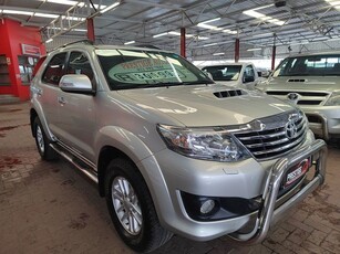 2012 Toyota Fortuner 3.0 D-4D 4x4 AT for sale!PLEASE CALL CARLO@0838700518