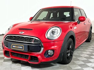 2016 MINI Cooper Mark IV JCW 2.0 Steptronic