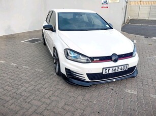 Golf 7 GTi 2014 model FORSALE FINANCE AVAILABLE