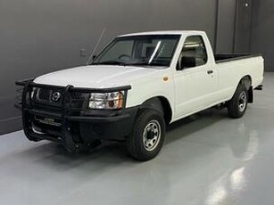 Nissan NP 300 2017, Manual, 2 litres - Ackerville