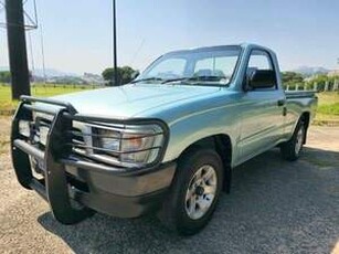 Toyota Hilux 2003, Manual, 2.2 litres - Witrivier