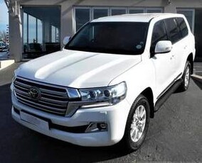 Toyota Hilux 2016, Automatic, 2 litres - Kimberley