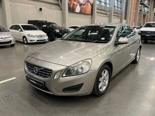 Used Volvo S60 T5 Auto for sale in Gauteng