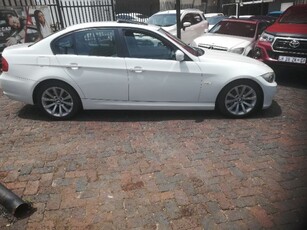 2010 BMW 3 Series 320i auto For Sale in Gauteng, Johannesburg